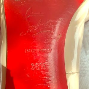 High Heels/ Pumps  38 1/2=7 1/2